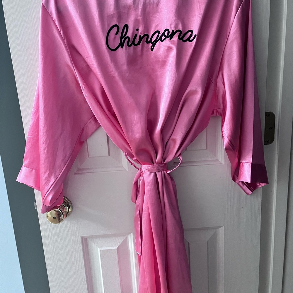 Chingona Robe PINK L/XL - Picture 2 of 4